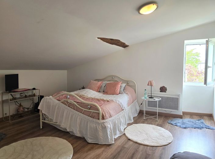 Image No.7-3 Bed Village House for sale