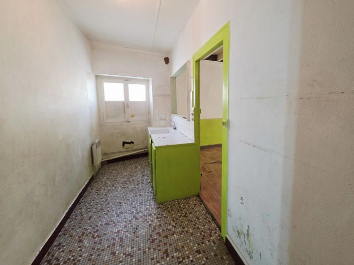 Image No.6-3 Bed House for sale