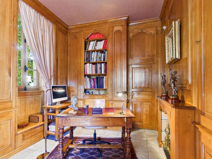 Image No.6-6 Bed House for sale