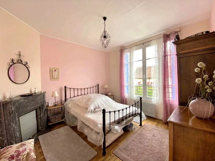Image No.7-2 Bed House for sale