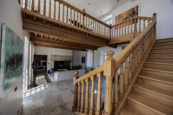 Image No.8-8 Bed House for sale