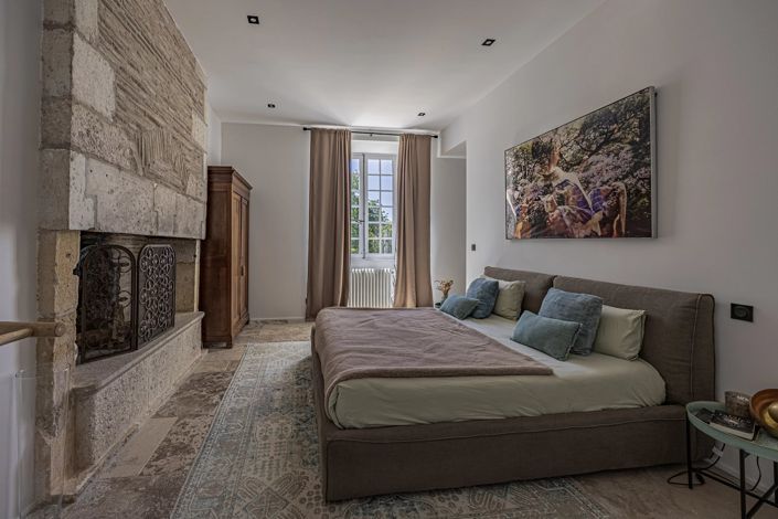 Image No.9-8 Bed House for sale