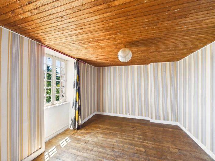 Image No.12-4 Bed House for sale