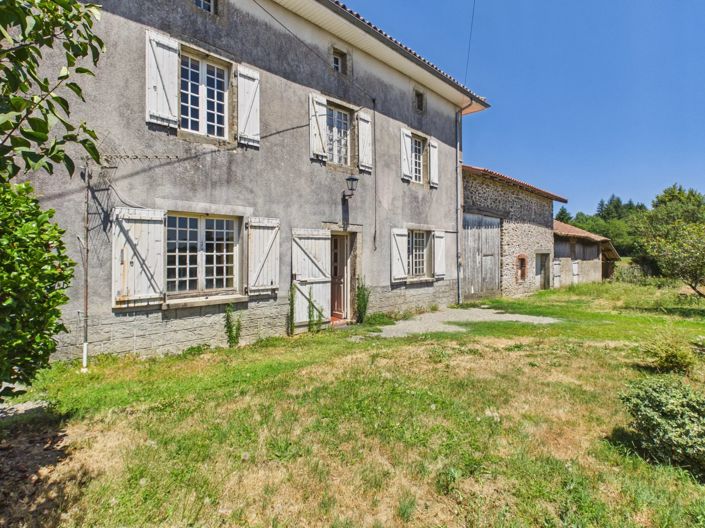 Image No.2-4 Bed House for sale