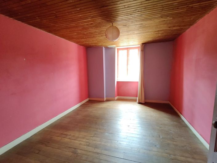 Image No.8-4 Bed House for sale