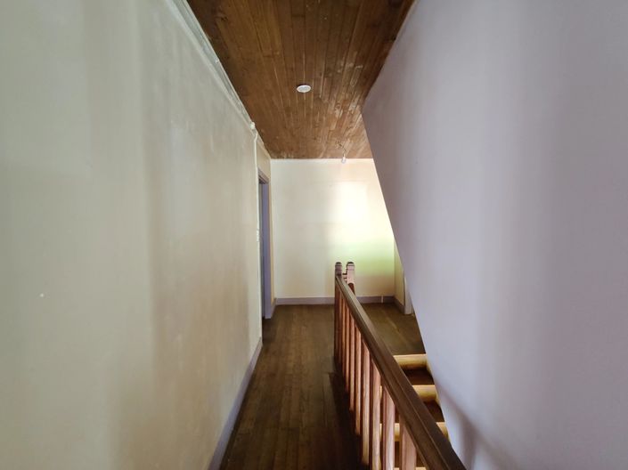 Image No.9-4 Bed House for sale