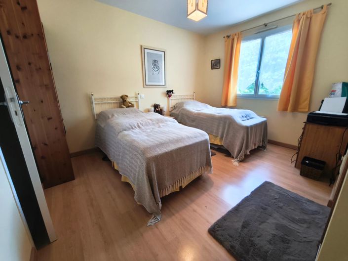 Image No.11-3 Bed House for sale