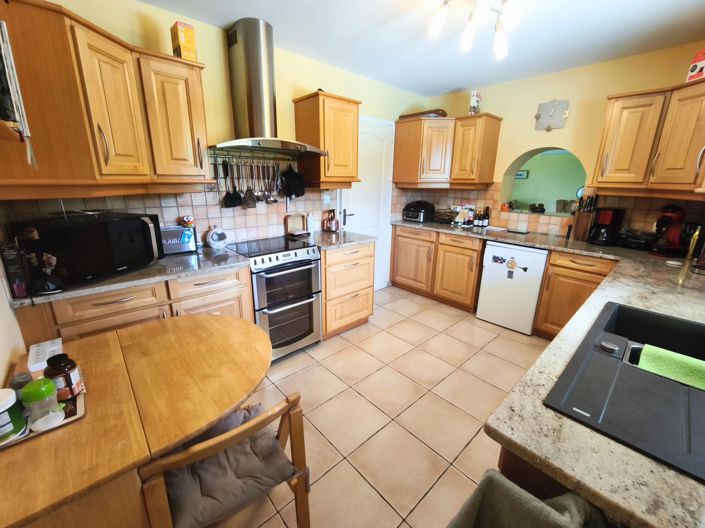 Image No.7-3 Bed House for sale