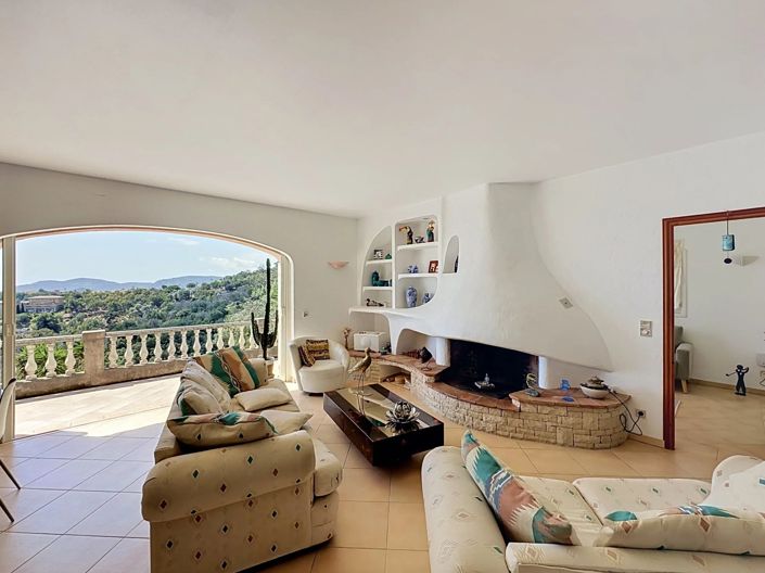 Image No.7-3 Bed House for sale