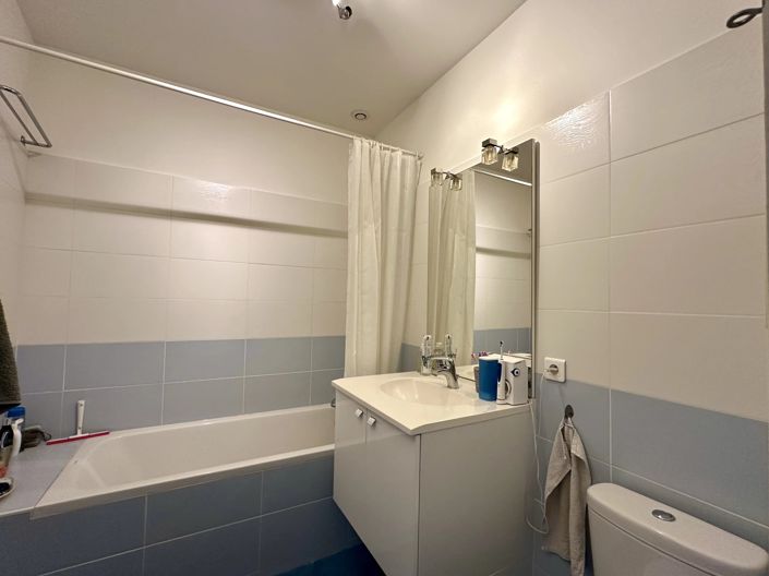 Image No.10-2 Bed House for sale