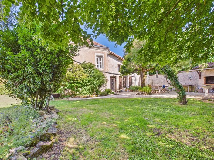 Image No.15-4 Bed Village House for sale