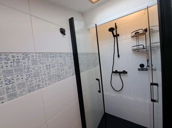 Image No.11-3 Bed House for sale