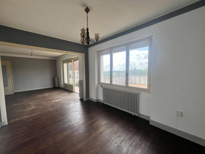Image No.2-2 Bed House for sale