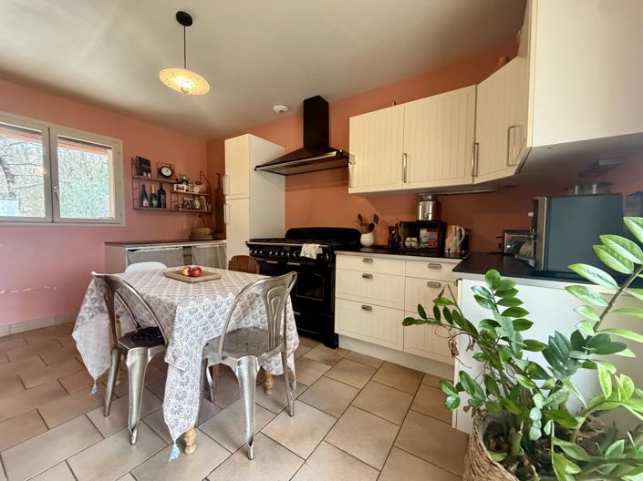 Image No.8-4 Bed House for sale