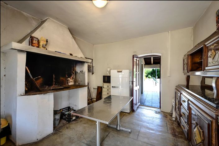 Image No.14-7 Bed House for sale