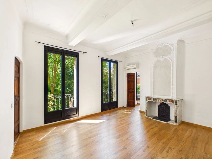 Image No.6-2 Bed Property for sale