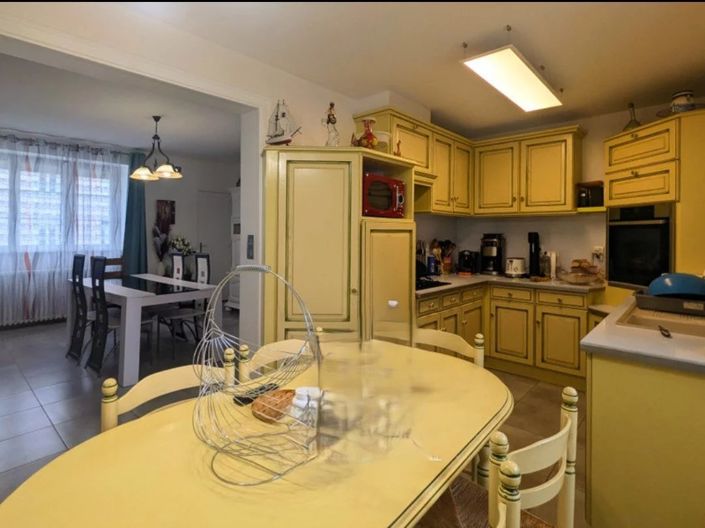 Image No.5-5 Bed House for sale
