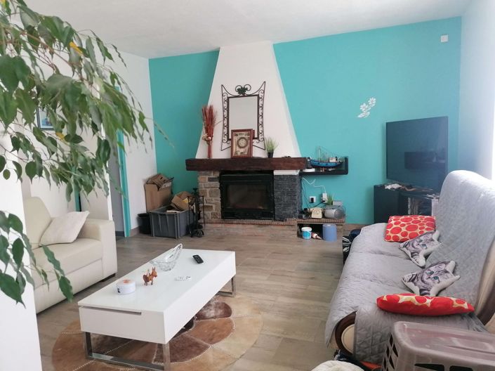 Image No.9-5 Bed House for sale