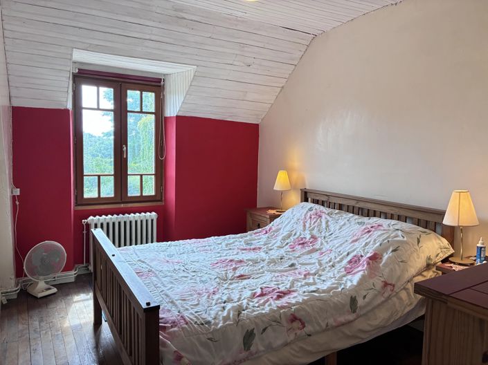 Image No.9-2 Bed Village House for sale