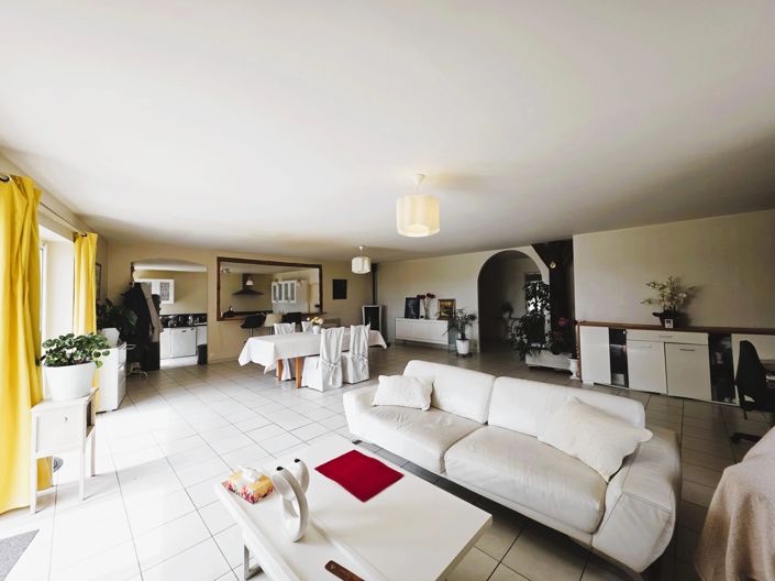 Image No.12-3 Bed House for sale