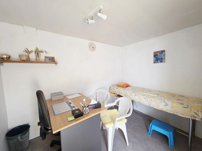 Image No.9-3 Bed House for sale