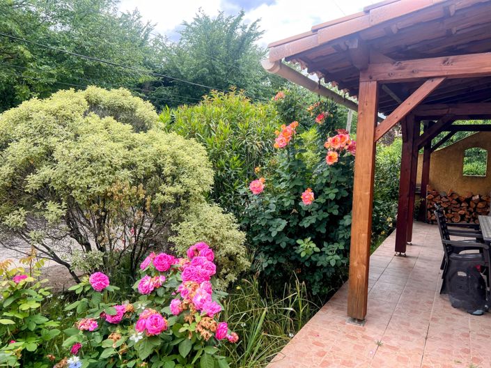 Image No.2-4 Bed House for sale