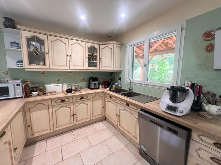 Image No.3-4 Bed House for sale