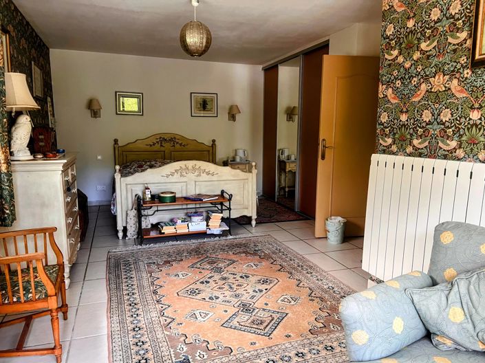 Image No.8-4 Bed House for sale
