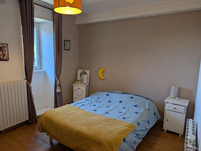 Image No.11-10 Bed House for sale