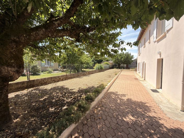 Image No.11-3 Bed House for sale