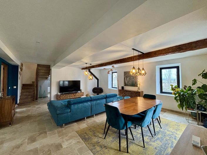 Image No.2-4 Bed House for sale