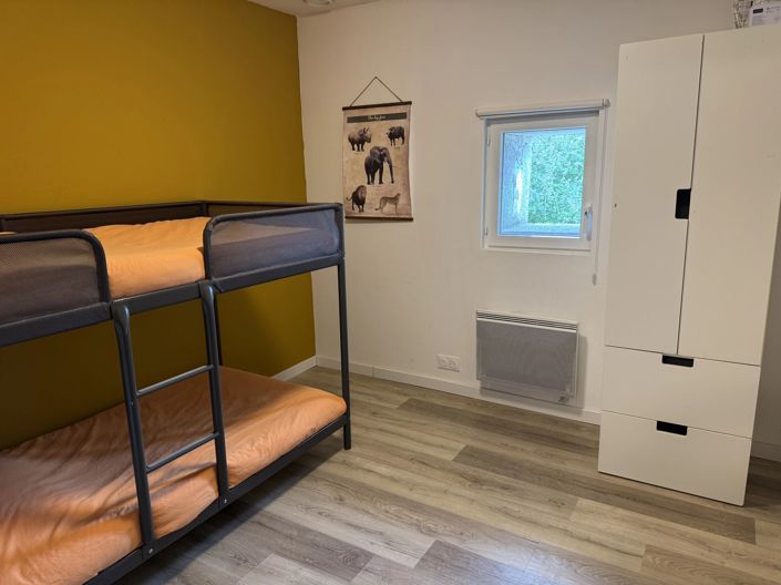 Image No.9-6 Bed House for sale