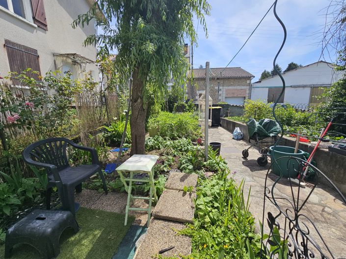 Image No.11-2 Bed House for sale