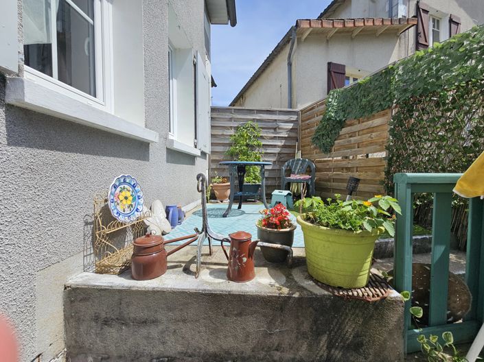 Image No.12-2 Bed House for sale