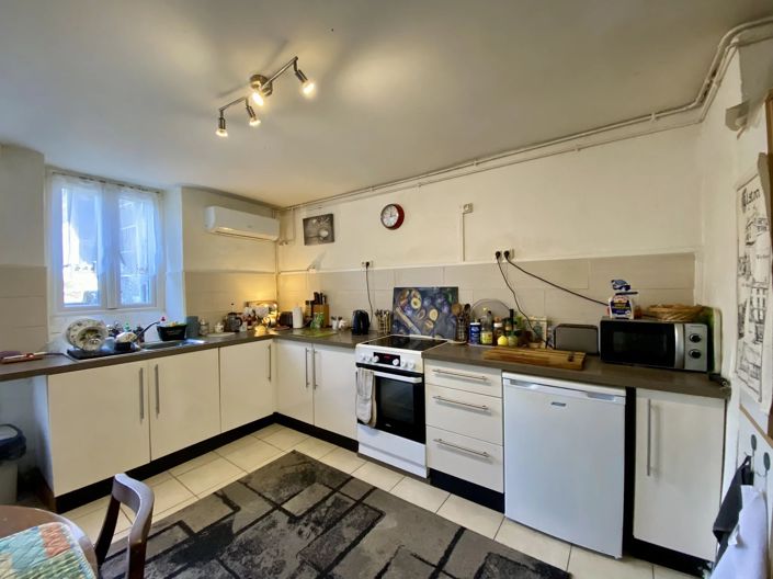 Image No.12-2 Bed House for sale