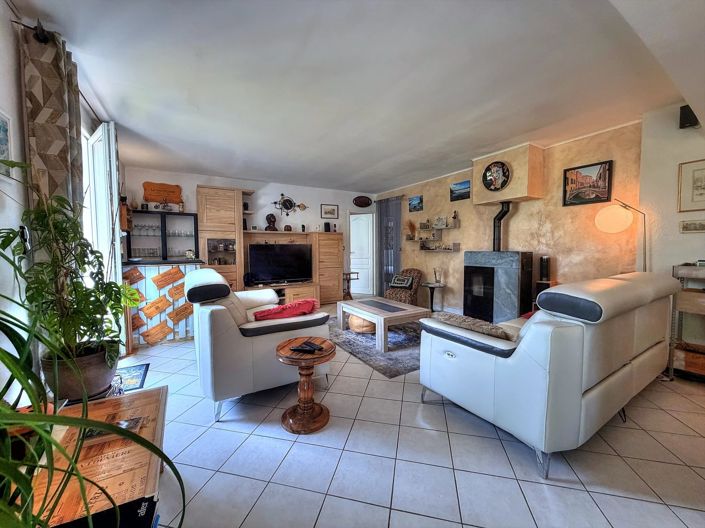 Image No.7-4 Bed House for sale