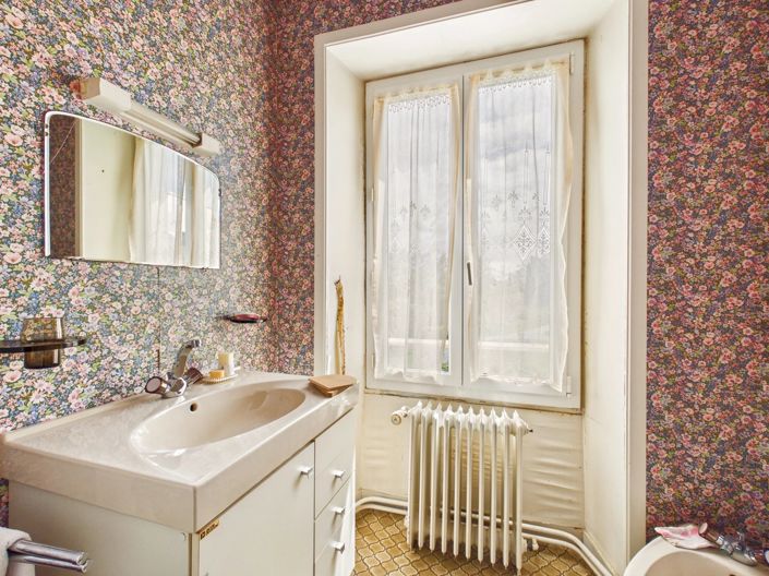 Image No.12-5 Bed House for sale