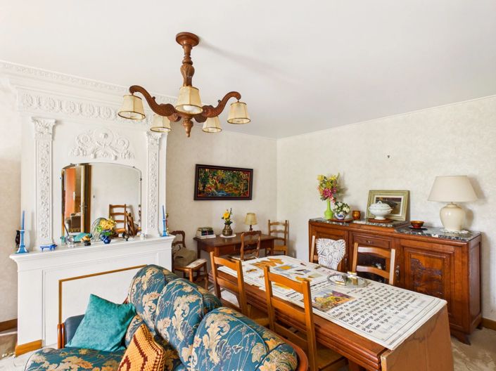 Image No.3-5 Bed House for sale