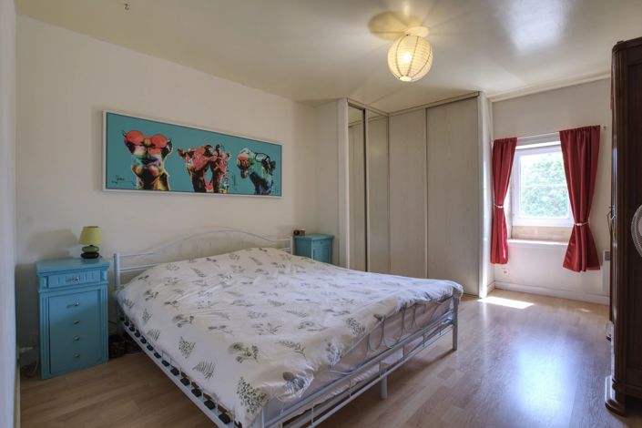 Image No.13-9 Bed House for sale