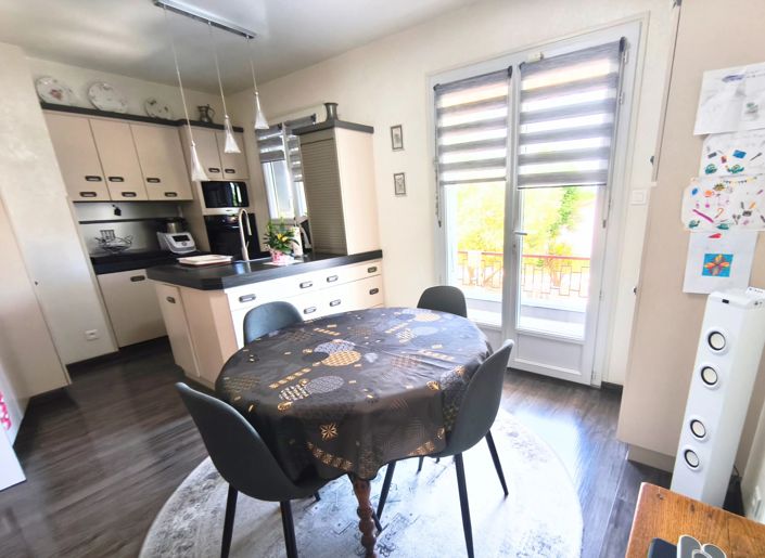 Image No.4-4 Bed House for sale
