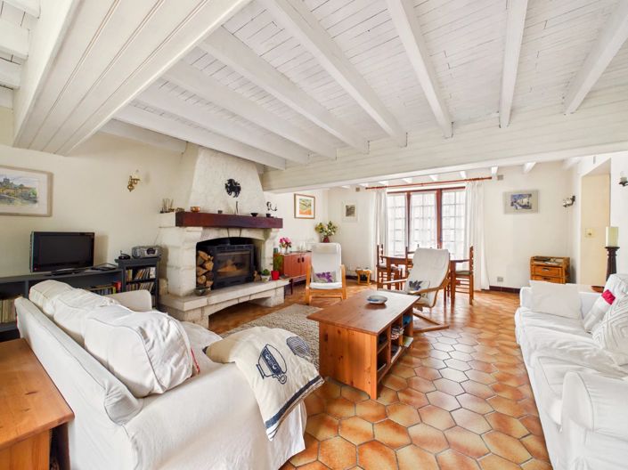 Image No.3-4 Bed House for sale