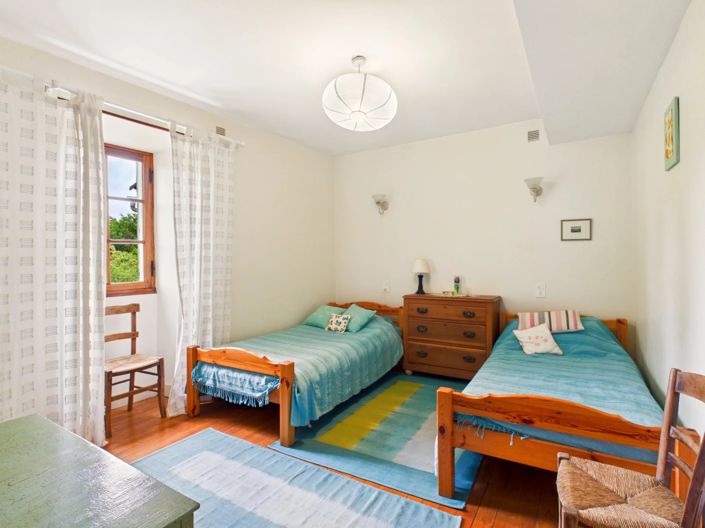Image No.7-4 Bed House for sale