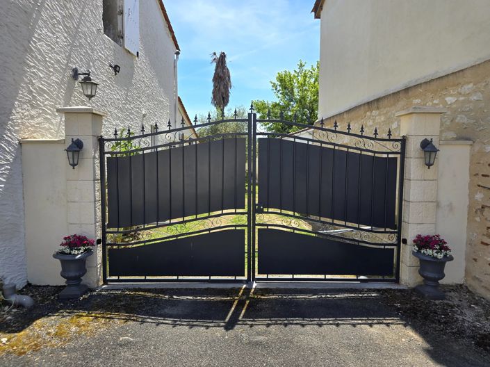 Image No.15-4 Bed House for sale
