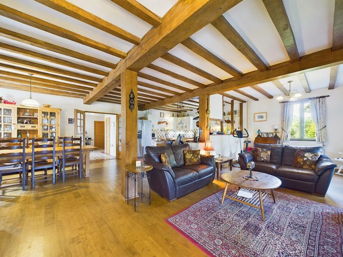 Image No.3-4 Bed House for sale