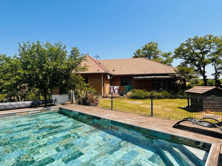 Image No.10-4 Bed House for sale