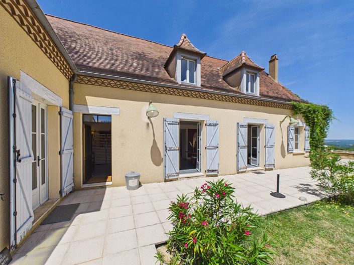 Image No.13-6 Bed House for sale