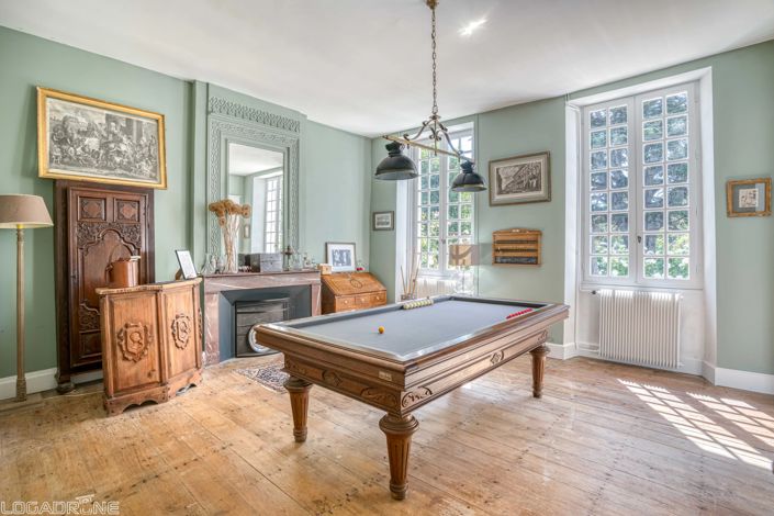 Image No.6-6 Bed House for sale