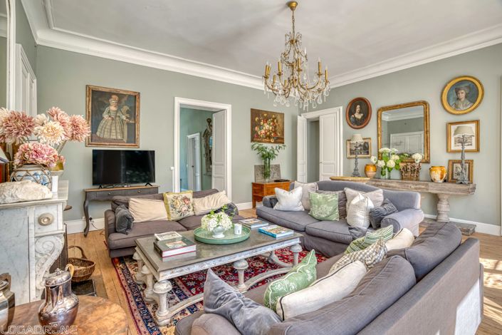 Image No.7-6 Bed House for sale