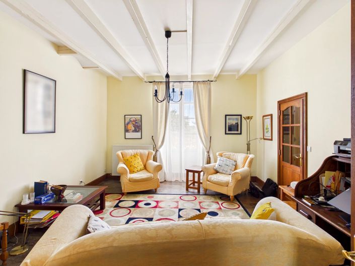 Image No.3-5 Bed House for sale