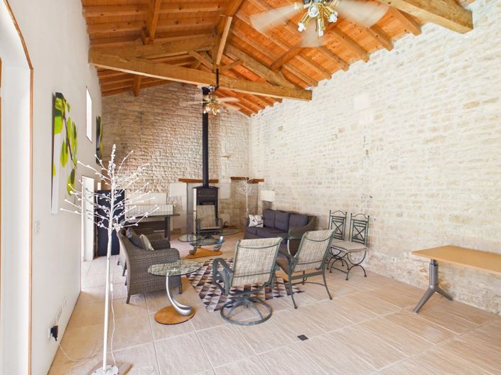 Image No.9-5 Bed House for sale